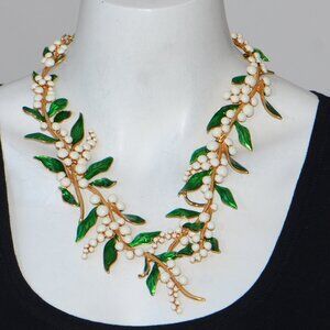 Oscar de la Renta Green Leaf Faux Pearl Lily Necklace